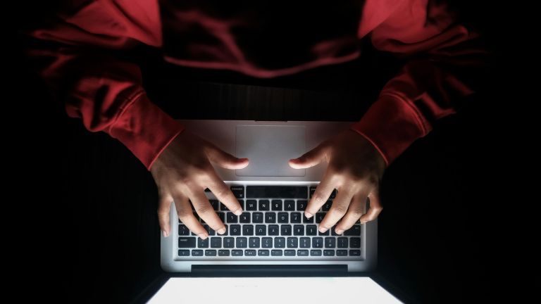Tanpa Disadari, 4 Kebiasaan Ini Bisa Membuat Data Pribadimu Rentan Dicuri