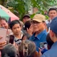 Ketika Prabowo Tak Berjarak dengan Masyarakat Pinggir Rel Kawasan Senen Jakpus