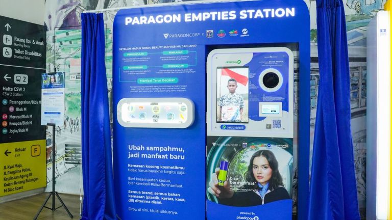 ParagonCorp Resmikan Titik ke-9 Fasilitas Daur Ulang 'Paragon Empties Station (PES)' di Halte CSW