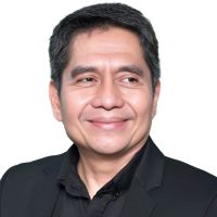 Mengenal Sosok Yune Marketatmo, Presdir & CEO PT Solusi Sinergi Digital Tbk (Surge)