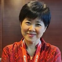 Menyelam Karir Parwati Surjaudaja