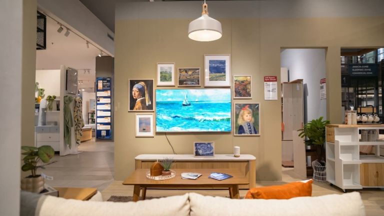Kolaborasi TCL dan INFORMA Bawa Tren Baru, TV Kini Jadi Bagian dari Interior Rumah