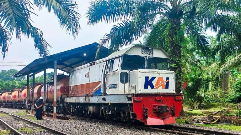 KAI Logistik Perluas Portofolio Layanan Bisnis Melalui Angkutan CPO di Sumatera Utara