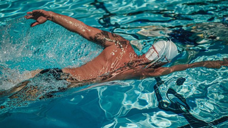 Rekomendasi Olahraga untuk Penderita Skoliosis