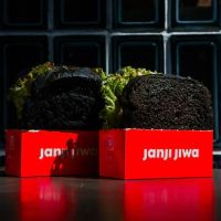 Janji Jiwa Jawab Tren 'Bold Flavor' Lewat Peluncuran Black Toast Series
