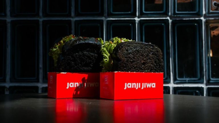 Janji Jiwa Jawab Tren 'Bold Flavor' Lewat Peluncuran Black Toast Series