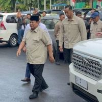Presiden Prabowo Jenguk Korban Kecelakaan Kereta di RSUD Bekasi