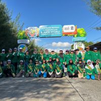Giat Penanaman 1.000 Pohon di Pesisir Teluk Lamong Surabaya, Yayasan WINGS Peduli Bergerak Bersama Ratusan Relawan