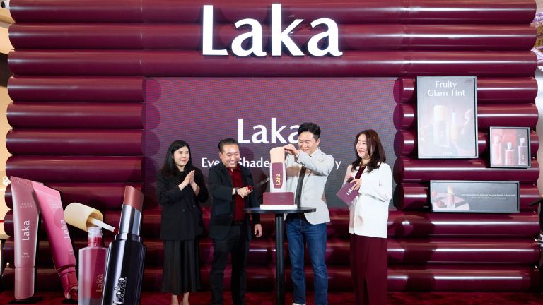 Laka Debut di Indonesia: Filosofi 'Love And Kind Artistry' Hadirkan Makeup Inklusif Bersama Sociolla