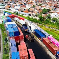 KAI Logistik Siap Tingkatkan Kapasitas Angkut Peti Kemas ke Semarang