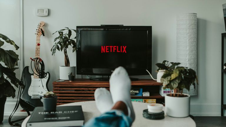 Rekomendasi Film dan Serial Netflix yang Cocok Ditonton saat Libur Panjang