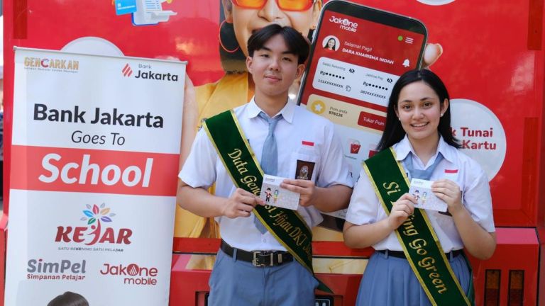 Program KEJAR DKI Bersama Bank Jakarta Disambut Antusias Siswa SMAN 28