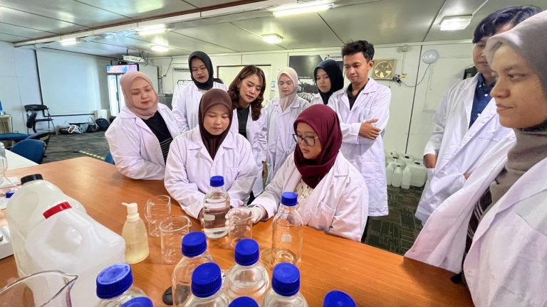 Pertamina Drilling Ajarkan Gen Z Kaplongan Inovasi Cairan Anti Korosif dari Sampah Organik