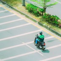 Dampak Komisi Ojol 8%, Ekonom INDEF Sebut Aplikator Bisa Andalkan Ekosistem Digital