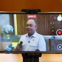 Dibongkar BPK! Dadan Cs Beli Motor Listrik Tapi di Mark Up Rp400 Miliar