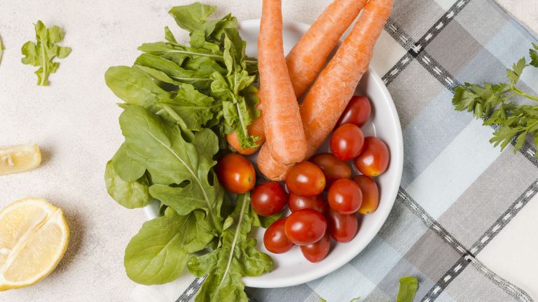 Tensi Darah Melonjak? Rutin Konsumsi 5 Sayuran Alami Ini untuk Kontrol Hipertensi