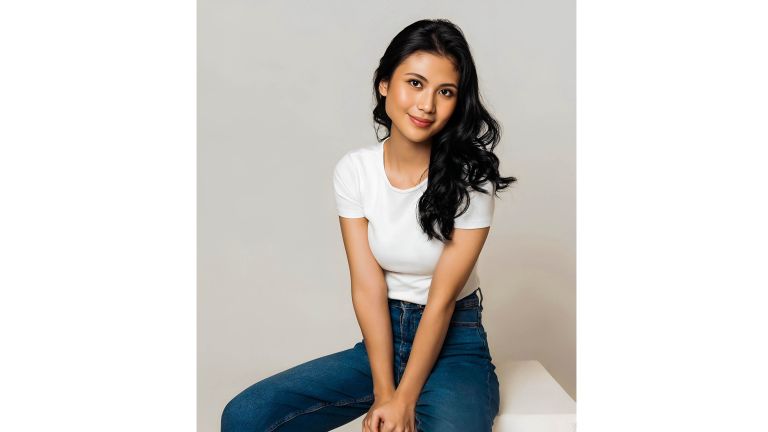 Profil Delia Husein dan Kiprah Karier dari Dunia Model hingga Film
