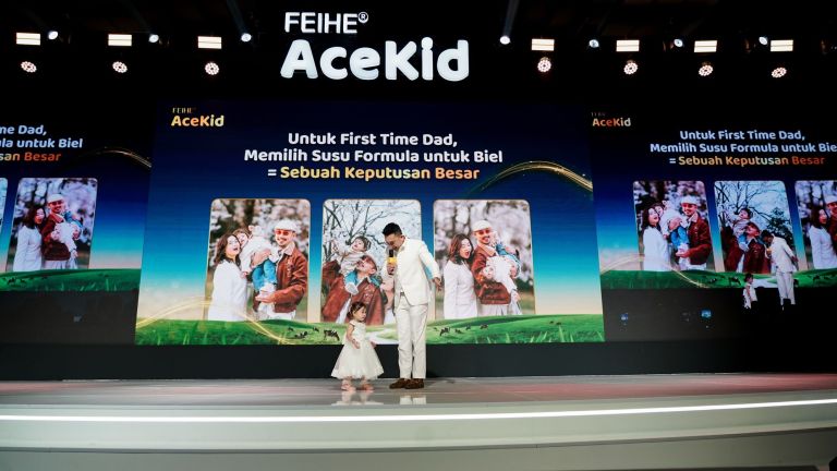 Cerita Denny Sumargo soal Memilih Susu Formula dan Gaya Parenting untuk Sang Putri
