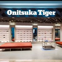 Onitsuka Tiger Kembali Buka Store di Plaza Senayan