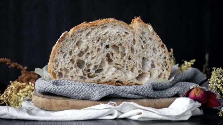 Manfaat Konsumsi Roti Sourdough: Mendukung Kesehatan Pencernaan hingga Membantu Mengontrol Gula Darah