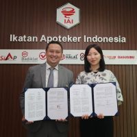 Daewoong Gandeng IAI, Perkuat Kompetensi Apoteker dan Edukasi Kesehatan