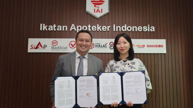 Daewoong Gandeng IAI, Perkuat Kompetensi Apoteker dan Edukasi Kesehatan