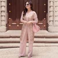 Gandeng Nagita Slavina, Buttonscarves Rilis Wardrobe Collection Terlengkap