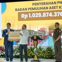 Menkeu Purbaya Terima Rp1,029 Triliun Uang Hasil Lelang Aset Sitaan dari Kejagung