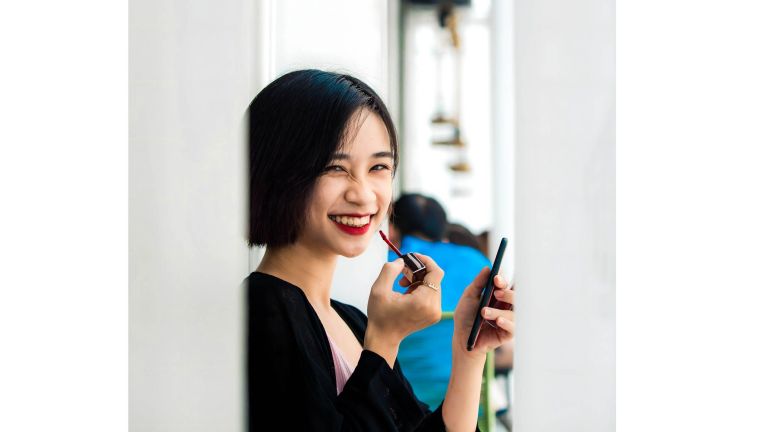 Skin Aging Dimulai Umur 25 Tahun, Dokter Ungkap Rahasia Kulit Awet Muda