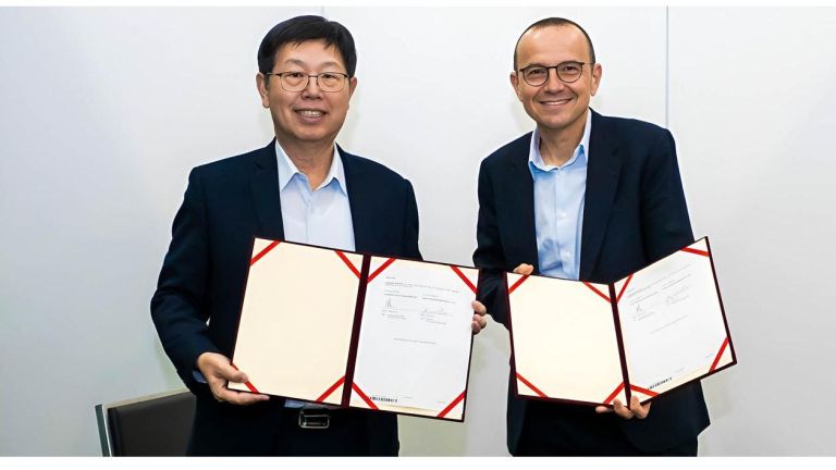 Schneider Electric Gandeng Hon Hai Technology Group (Foxconn) Percepat Pengembangan Data Center AI Generasi Berikutnya