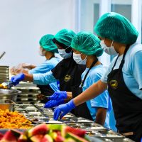 Ironi MBG: Papua Kebagian Kurang dari 1% Dapur, Jawa Justru Kuasai Lebih dari Separuh