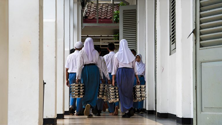 Masih ada yang Keracunan, Pimpinan MPR Minta Penataan MBG Dikebut