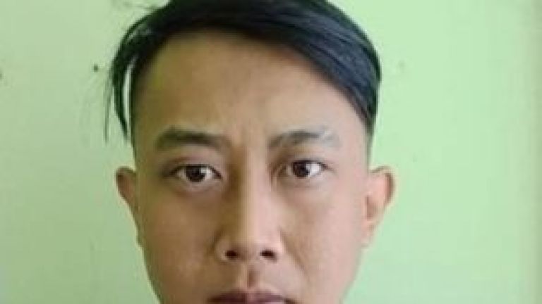 Suka Pamer Foto Pakai Jaket Kulit Hitam Biar Sangar, Ternyata Taufik Hidayat Pelaku Penyiksaan Sadis di Bandung Mantan Anggota….