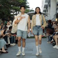 Levi’s Luncurkan Kampanye 'A Levi’s Summer', Celana Pendek Denim Jadi Tren Liburan 2026
