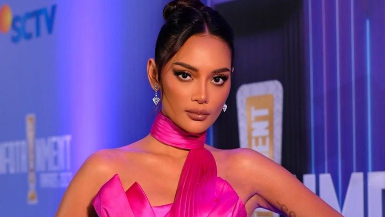 Ikut Bintangi Film Jangan Buang Ibu, Ini Dia Sosok dan Jejak Karier Aktris Erika Carlina