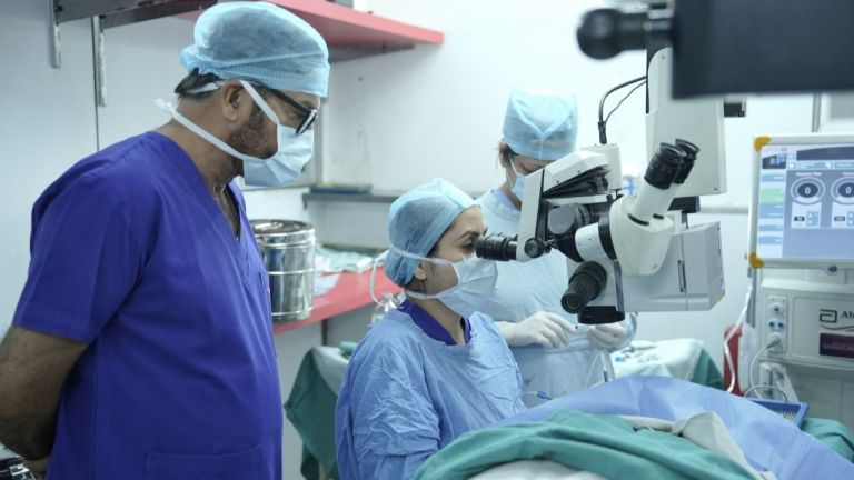 Apa Itu Metode LASIK? Kenali Prosedur, Syarat, Tahapan, hingga Proses Pemulihannya