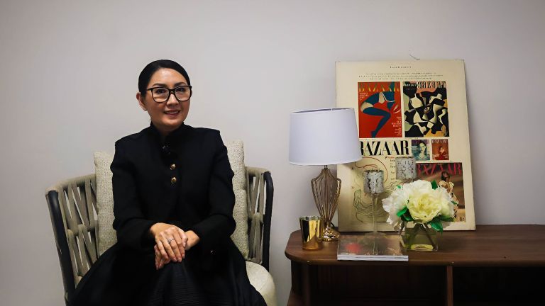Perempuan Leader Harus Tegas atau Sensitif? Ini Pandangan Editor in Chief Harper’s Bazaar Indonesia tentang Kepemimpinan