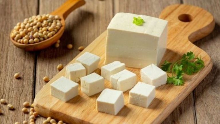 Tak Hanya Bikin Cantik, 4 Makanan Ini Juga Menyehatkan Tubuh