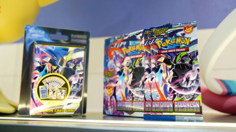 Booster Pack 'Ancaman Bayangan' Resmi Meluncur, Kartu Barunya Langsung Dipakai di Master Ball League