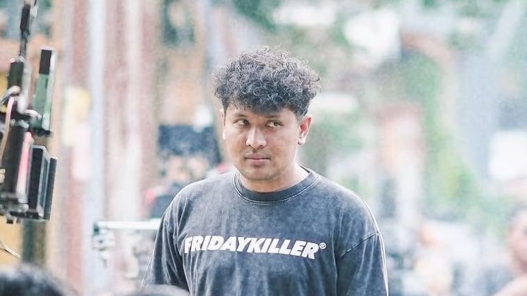 Dono Pradana dan Jejak Kariernya dari Panggung Komika hingga Dunia Film