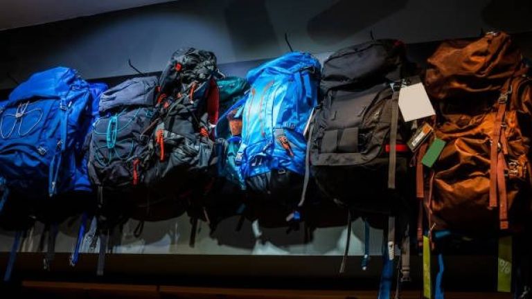 Rekomendasi Tas Carrier Terbaik untuk Mendaki Gunung, Nyaman Dipakai dan Tangguh di Berbagai Medan