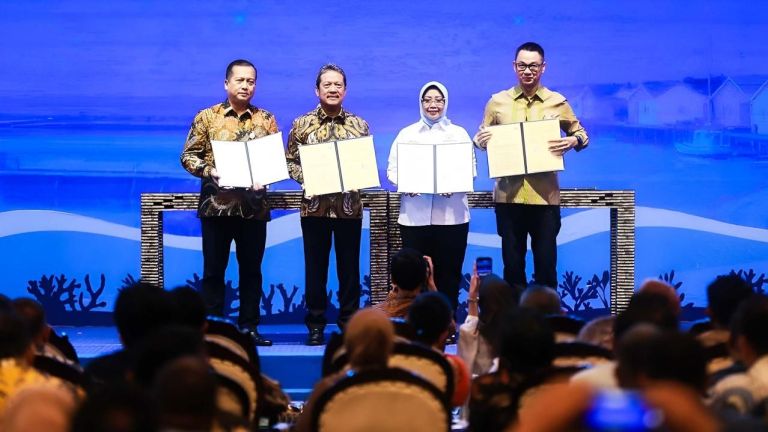 PLN Jalin Kerja Sama Strategis dengan Kementerian Kelautan dan Perikanan
