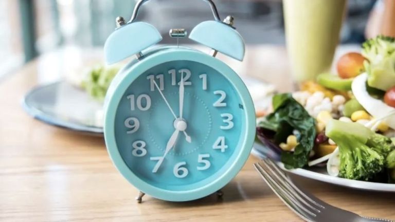Diet IF Makin Populer, Benarkah Efektif untuk Turunkan Berat Badan? Simak Penjelasan Lengkapnya