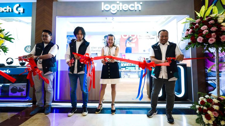 Logitech Resmikan Experience Store di PIM 2
