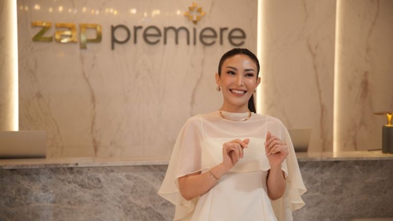 Rahasia Kulit Glowing ala Ayu Dewi: Selalu Awali Perawatan dengan 'Facial Bu Ayu', Seperti Apa?