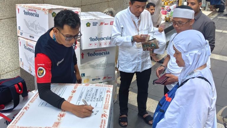 Layanan Kargo Haji Pos Indonesia Tuai Apresiasi Jemaah