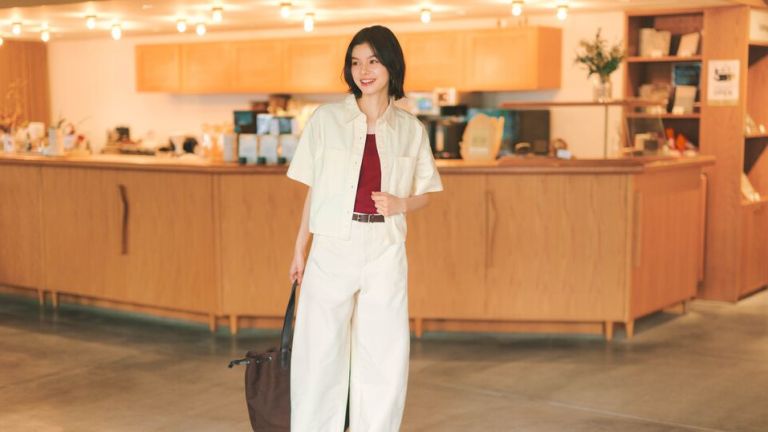 Bukan Sekadar Tren, Inikah Alasan Barrel Pants Jadi Favorit Anak Muda?