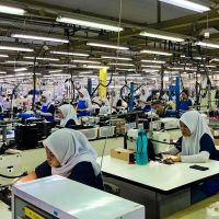 TRIS Lakukan Buyback Rp15 Miliar serta Akuisisi Saham PT Lifestyle Pratama