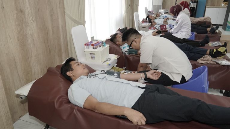 Dorong Kepedulian dan Budaya Hidup Sehat, PLN UIP JBB Gelar Donor Darah