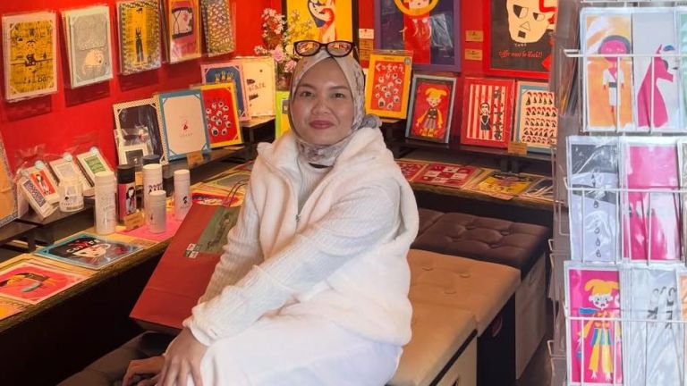 Berkenalan dengan Lela Laila dan Jejak Kariernya Jadi Penulis Skenario di Balik Sejumlah Film Populer